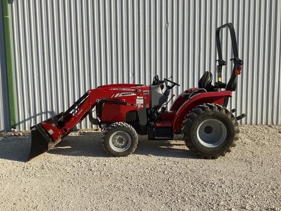 Image of Massey Ferguson 1739E Primary image