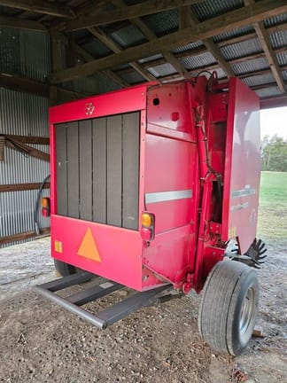 2018 Massey Ferguson 1745 Equipment Image0