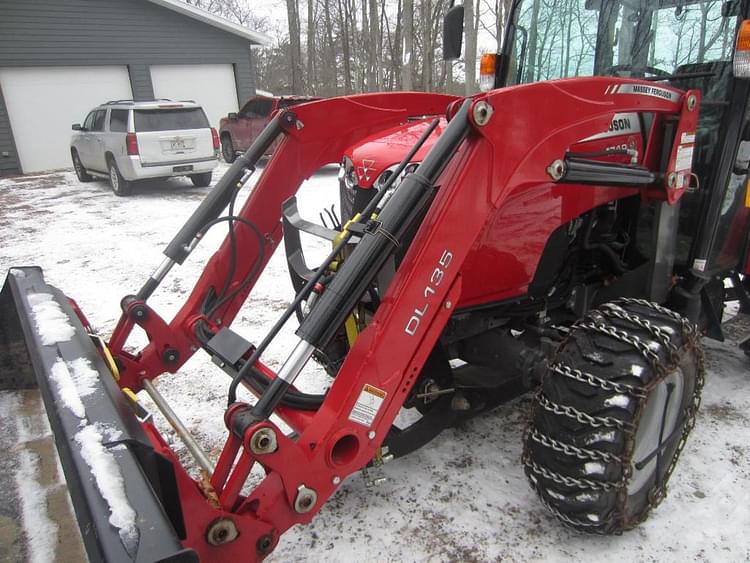 Main image Massey Ferguson 1749 10