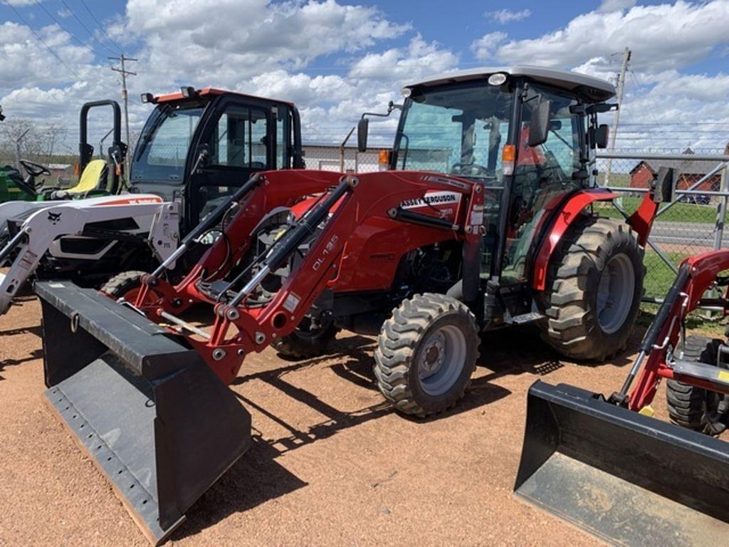 Image of Massey Ferguson 1758 Primary image