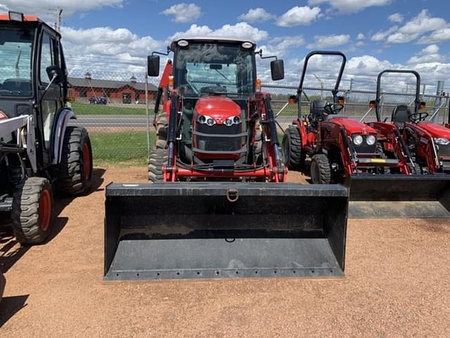 Image of Massey Ferguson 1758 equipment image 2