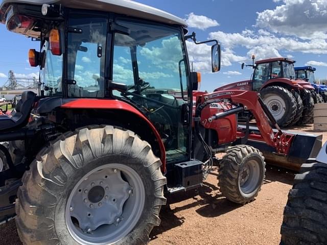 Image of Massey Ferguson 1758 equipment image 3