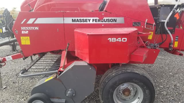Image of Massey Ferguson 1840 equipment image 2