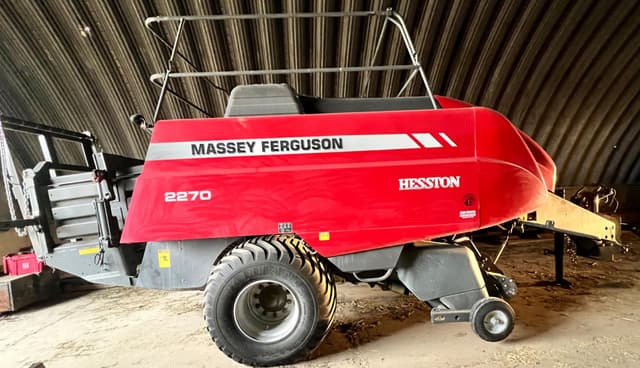 Image of Massey Ferguson 2270 equipment image 3