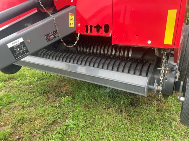 Image of Massey Ferguson 2946 equipment image 2