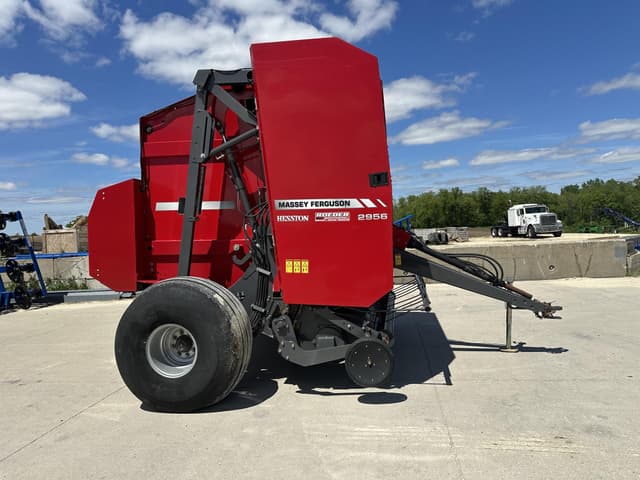 Image of Massey Ferguson 2956 equipment image 1