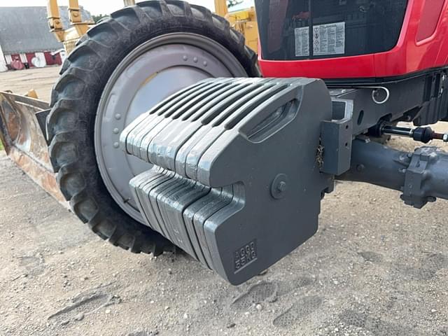 Image of Massey Ferguson 4610M equipment image 3