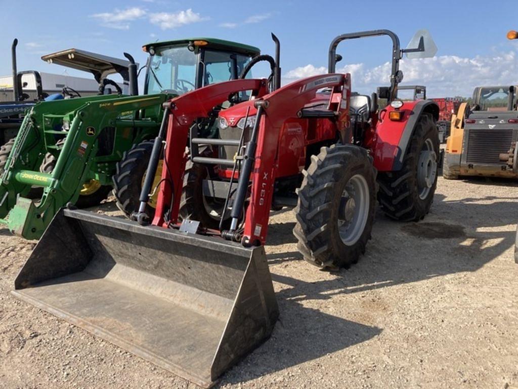 Image of Massey Ferguson 4707 Image 0