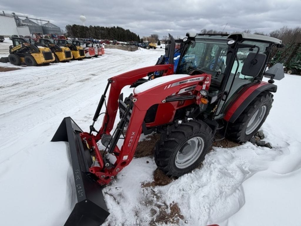 2018 Massey Ferguson 4707 Equipment Image0