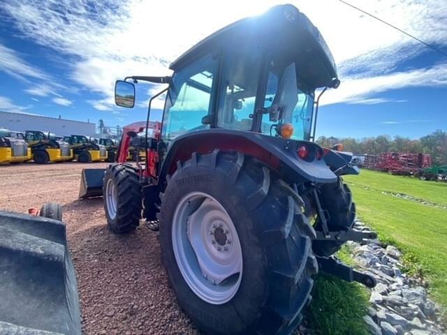 Image of Massey Ferguson 4707 equipment image 2