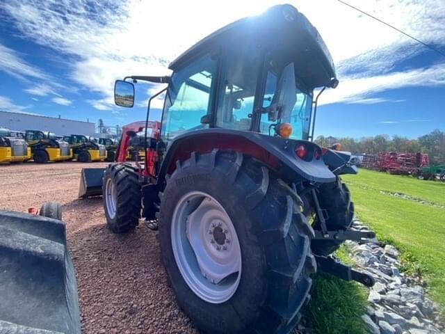 Image of Massey Ferguson 4707 equipment image 1