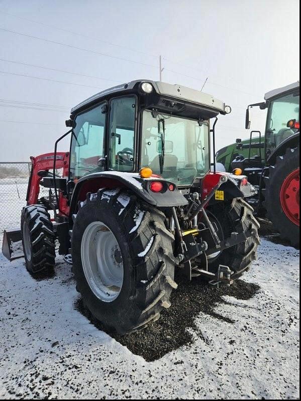 Image of Massey Ferguson 4707 equipment image 2