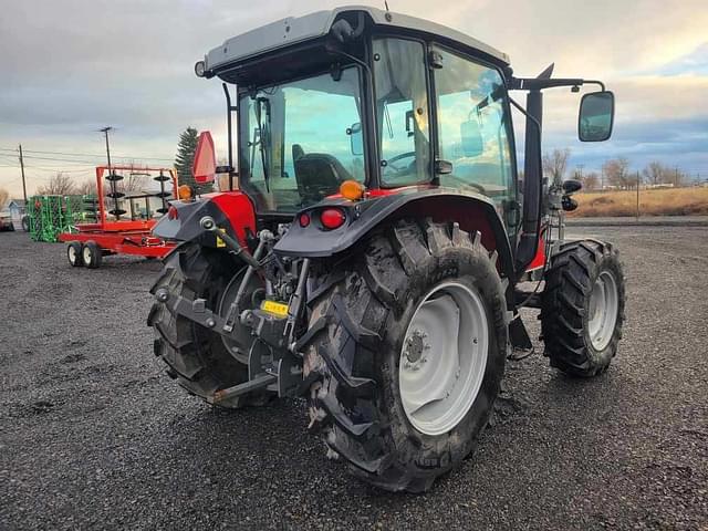 Image of Massey Ferguson 4707 equipment image 2