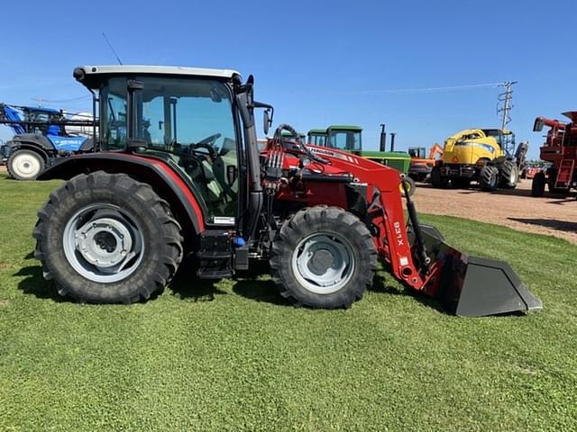 Image of Massey Ferguson 4708 equipment image 4