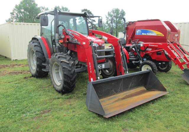 Image of Massey Ferguson 4709 equipment image 1
