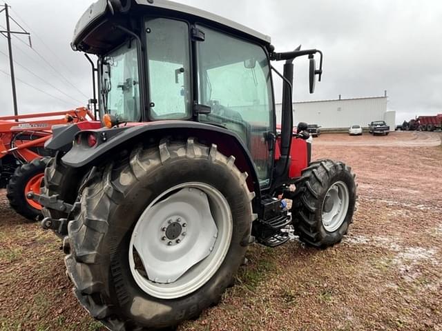 Image of Massey Ferguson 4710 equipment image 4