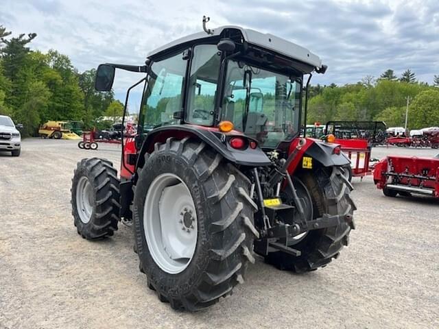 Image of Massey Ferguson 4710 equipment image 3