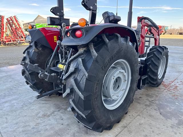 Image of Massey Ferguson 4710 equipment image 2