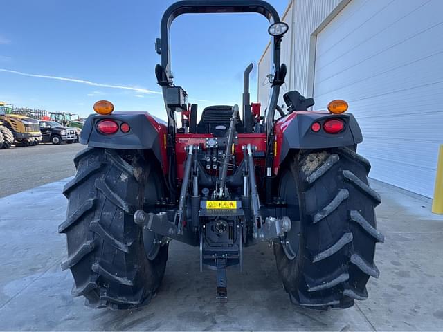 Image of Massey Ferguson 4710 equipment image 3