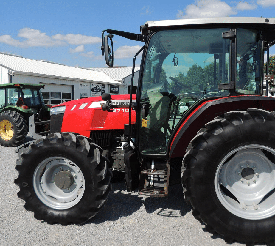 Image of Massey Ferguson 4710 Image 1