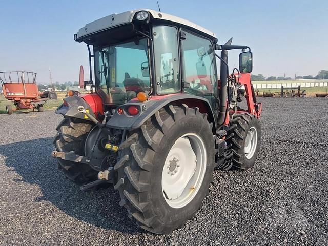 Image of Massey Ferguson 4710 equipment image 2