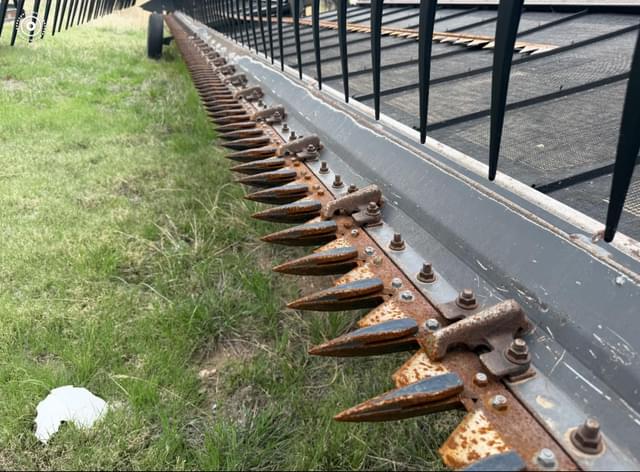 Image of Massey Ferguson 5400 equipment image 3