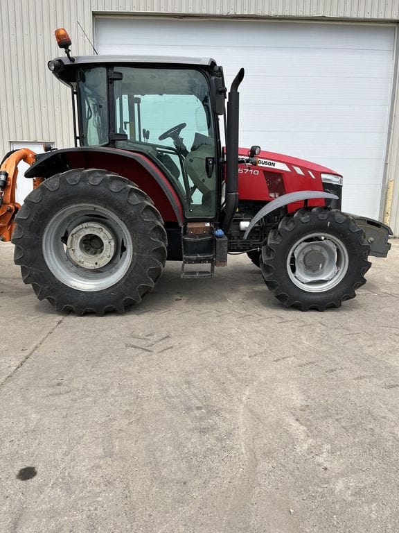 2018 Massey Ferguson 5710 Equipment Image0
