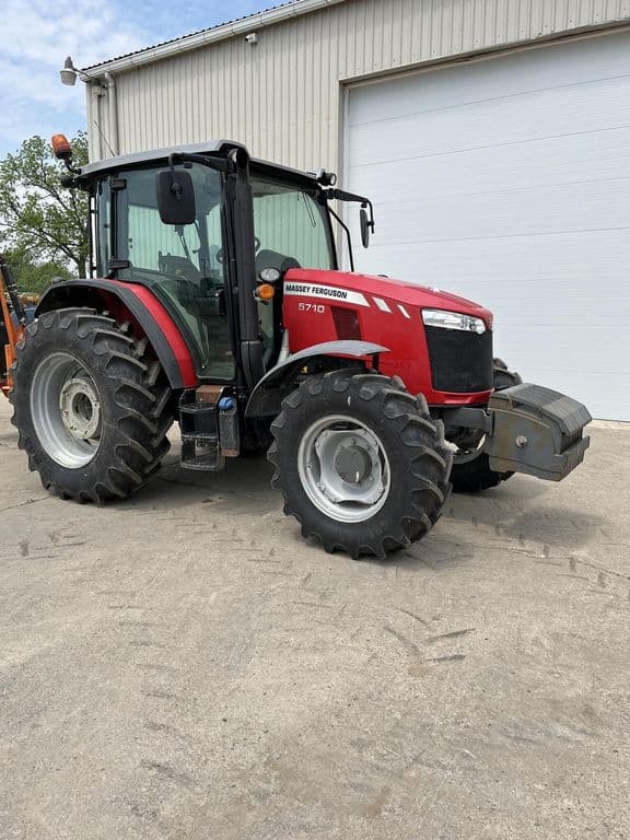 Image of Massey Ferguson 5710 equipment image 2