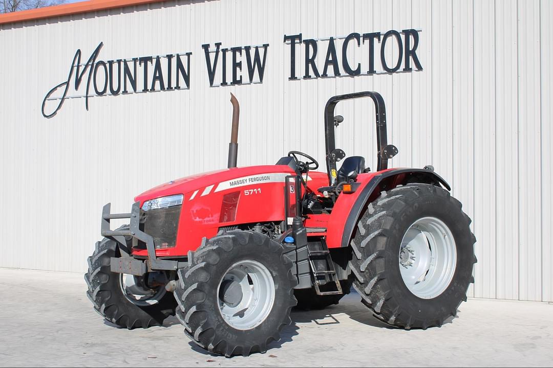 Image of Massey Ferguson 5711 Primary image