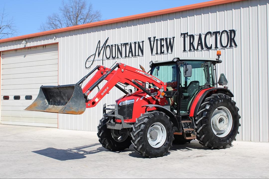 Image of Massey Ferguson 5711 Primary image