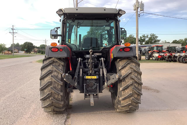 Image of Massey Ferguson 5711 equipment image 1