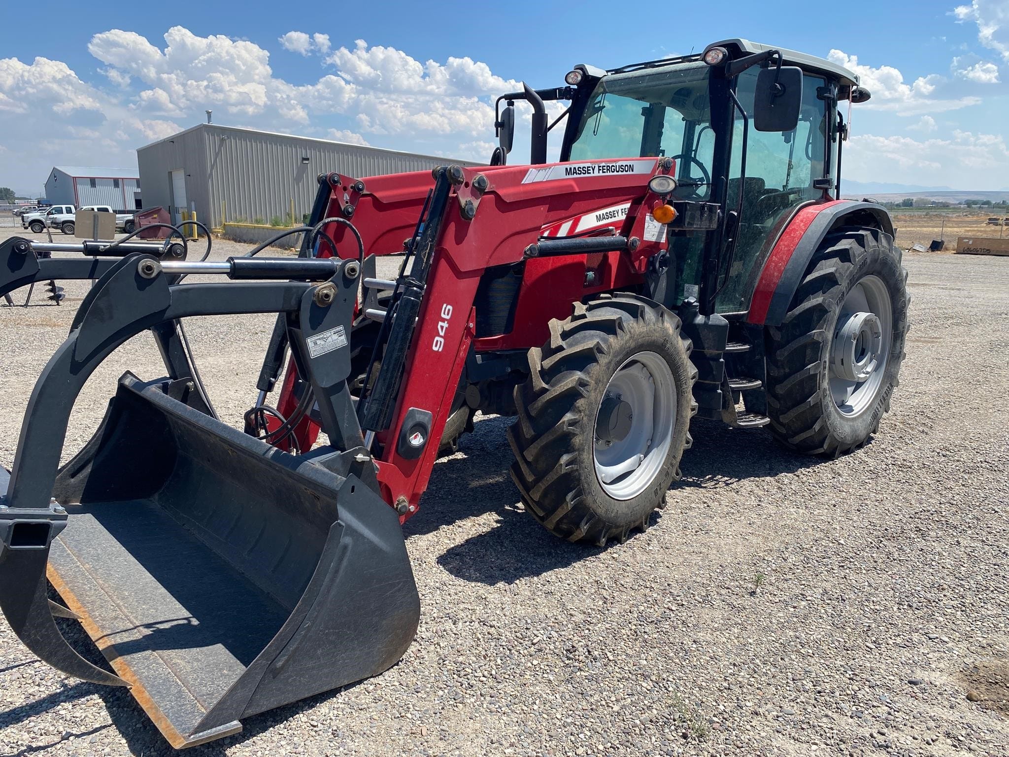 2018 Massey Ferguson 6713 Equipment Image0