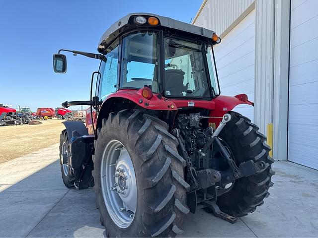 Image of Massey Ferguson 7715S equipment image 2