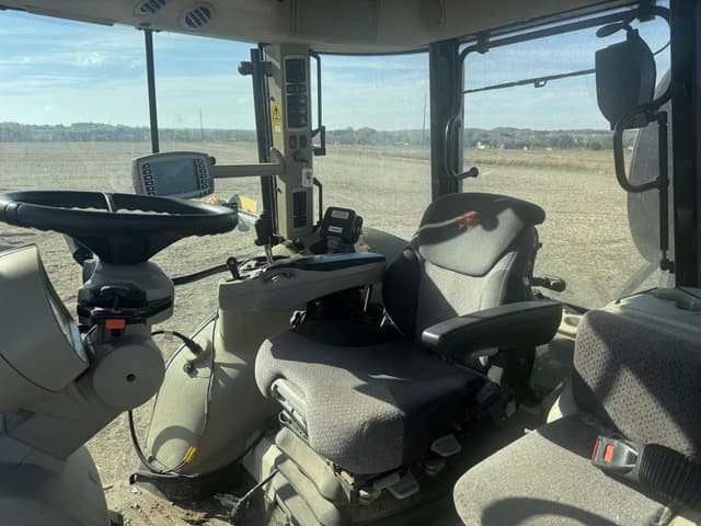 Image of Massey Ferguson 7720 equipment image 4