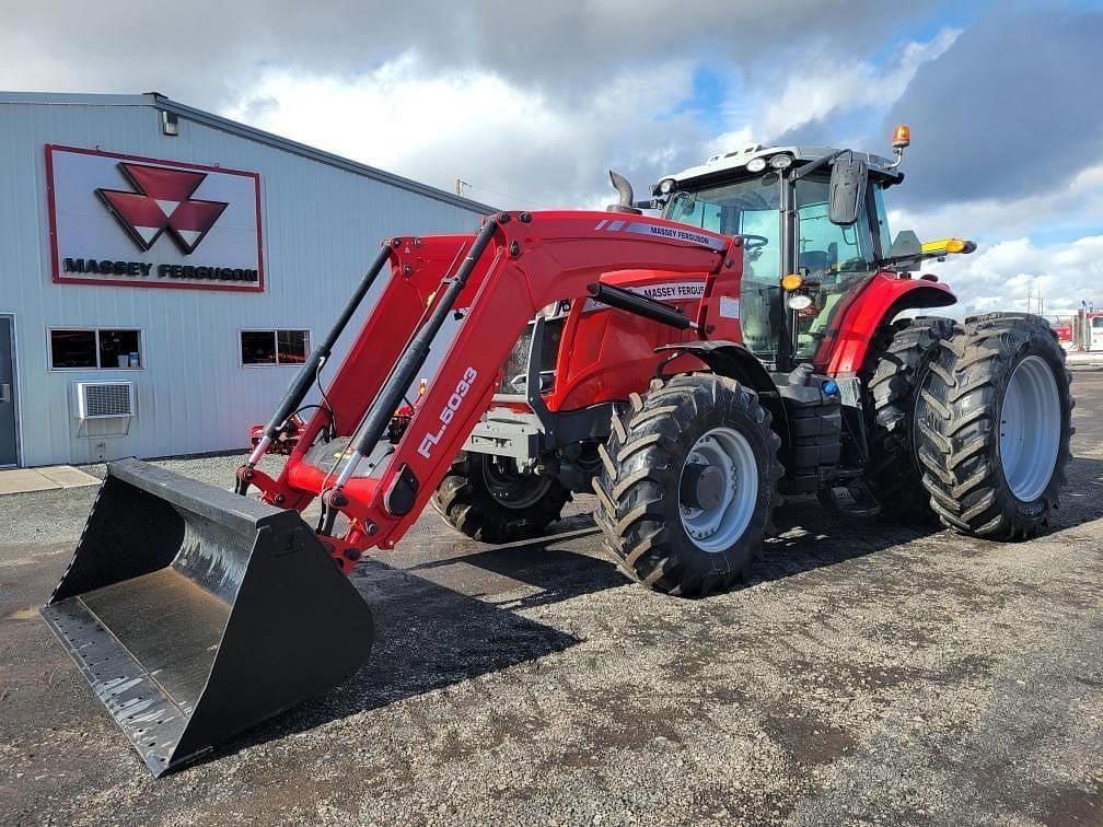 Image of Massey Ferguson 7724S Primary image