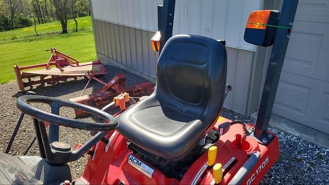 Image of Massey Ferguson GC1705 equipment image 1