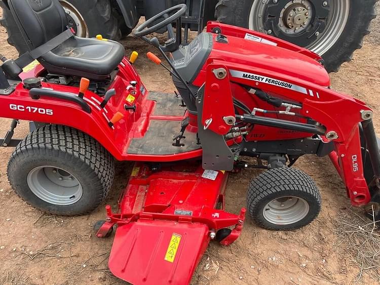 2018 Massey Ferguson GC1705 Equipment Image0