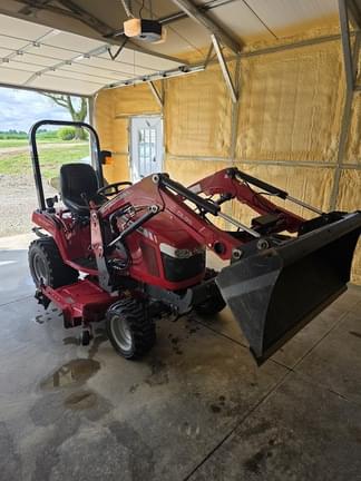 Image of Massey Ferguson GC1705 equipment image 3