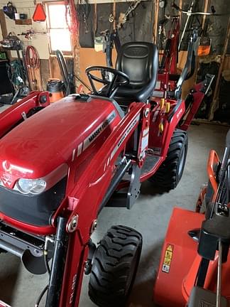 Image of Massey Ferguson GC1710 equipment image 2