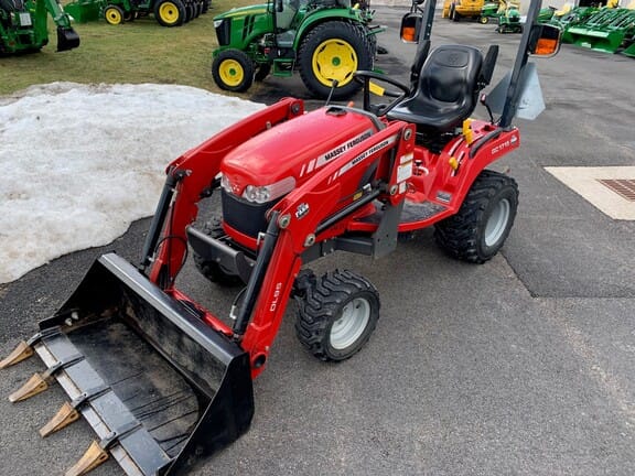 Main image Massey Ferguson GC1715