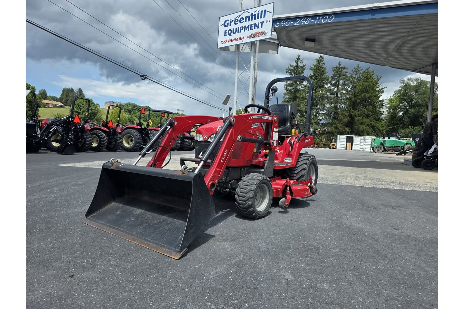 2018 Massey Ferguson GC1715 Equipment Image0