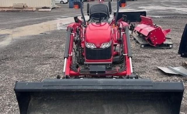 Image of Massey Ferguson GC1720 equipment image 3