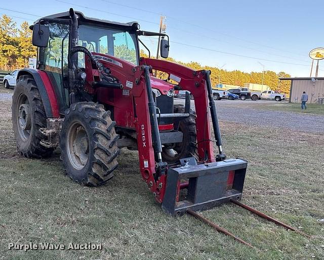 Image of Massey Ferguson 4710 equipment image 2