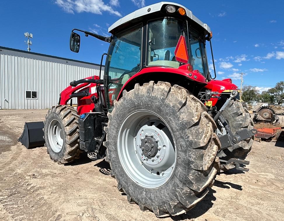 Image of Massey Ferguson 6715S Primary image