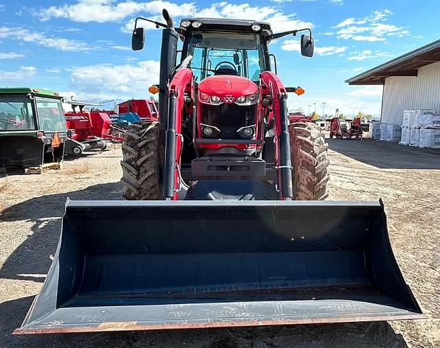 Image of Massey Ferguson 6715S equipment image 4