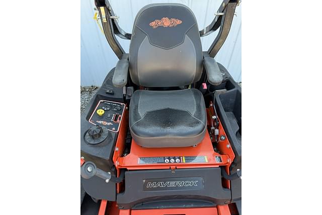 Image of Bad Boy Maverick equipment image 3