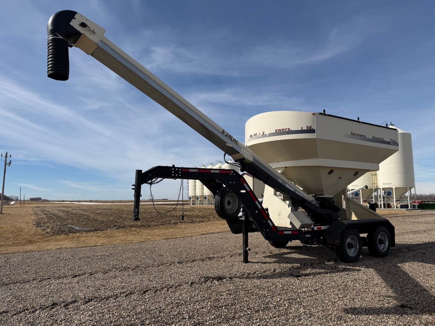 2018 Meridian 405SLD Equipment Image0