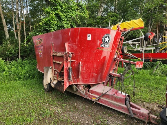 2018 Meyer F700 Equipment Image0