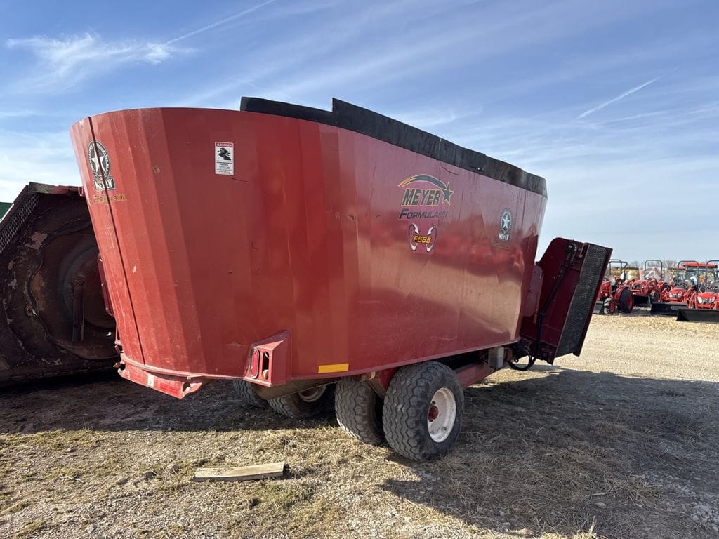 2018 Meyer F585 Equipment Image0