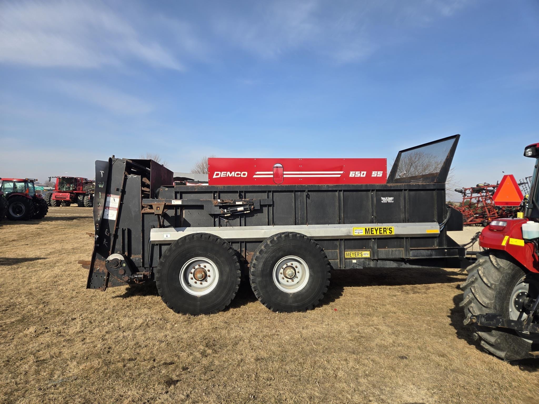 2018 Meyer's VB750 Equipment Image0